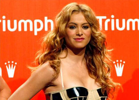 Paulina Rubio “superpreparada” para subir al escenario embarazada