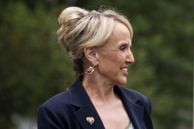 Jan Brewer decepcionada con México por la demanda en contra de la SB1070