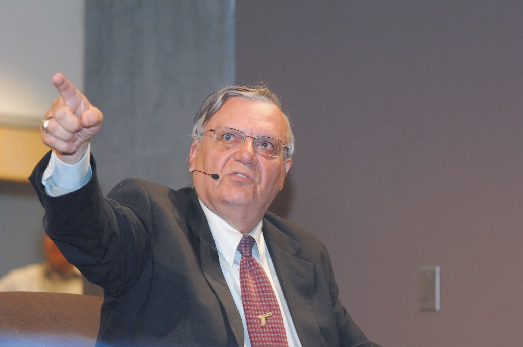 Lanza Arpaio operación aérea contra inmigración ilegal