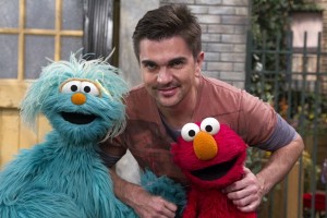 Juanes en Sesame ST2