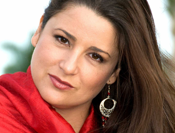 “Esa parte que se esconde”, poesía sensual con un toque de amor y brisa caribeña
