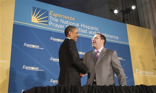 Obama habla a favor de indocumentados durante acto con hispanos