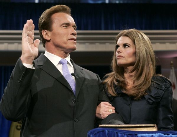 Schwarzenegger, Shriver separados por hijo con empleada