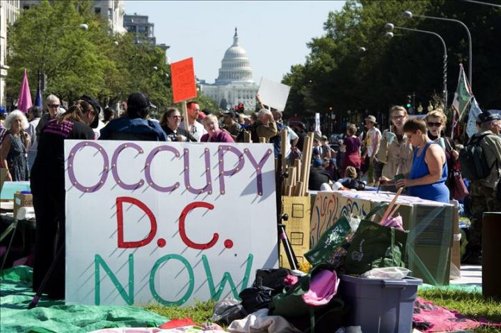 Las protestas de los indignados contra Wall Street se extienden a Washington y Texas