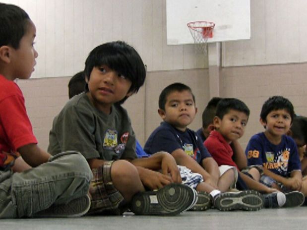 Crisis por falta de maestros hispanos en escuelas de Estados Unidos