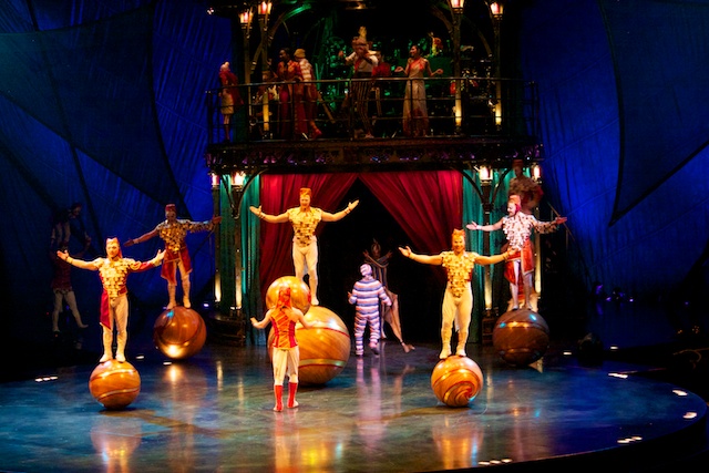 Kooza de Cirque du Soleil, un cofre lleno de sorpresas y actos maravillosos