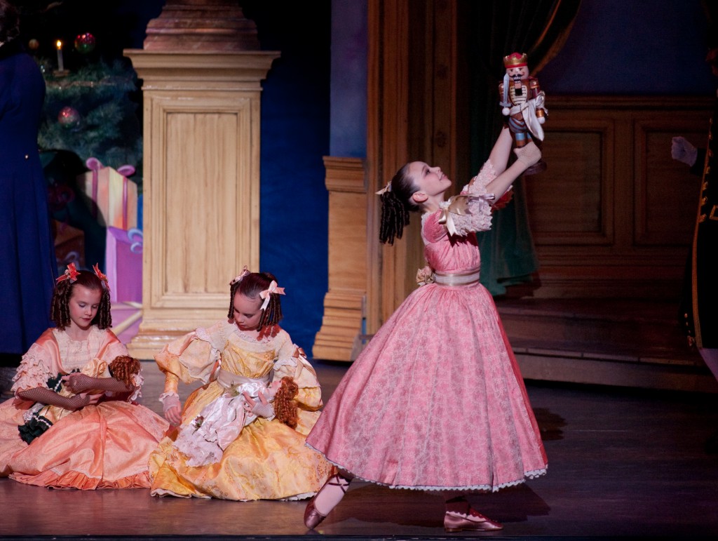 El Ballet Arizona celebra 27 años de “Nutcracker” creando memorias navideñas