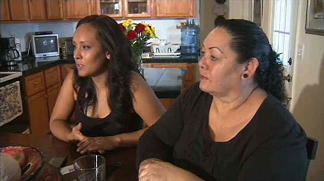 Denuncian el arresto de la madre de la Activista Erika Andiola