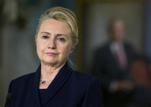 Clinton fue dada de alta el miércoles 2 de enero de 2013 en el hospital donde se le atendía de un trombo en la cabeza. (Foto AP/Manuel Balce Ceneta)