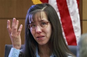 La fiscalía asegura que Arias asesinó a Alexander en un arranque de ira y celos y que el asesinato fue premeditado.