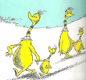 Panorama Online/ En el libro “The Sneetches” de Dr, Zeuss, podemos encontrar un ejemplo perfecto de nuestra sociedad. En el se narra como los curiosos habitantes de una aldea, donde algunos tenían una estrella en su barriga, hacían a un lado a los que no la tenian y como luego vino el astuto personaje “Sylvester Mc Monkey Mc Bean”, los metió en una maquina les puso la estrella en la barriga a los que no la tenia, dejándolos a todos iguales, para así comenzar un ciclo de quita y pon y donde el único beneficiado fue el hábil personaje.