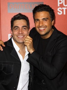 Omar chaparro y Jaime Camil protagonistas de Pulling Strings (Amor a primera visa)