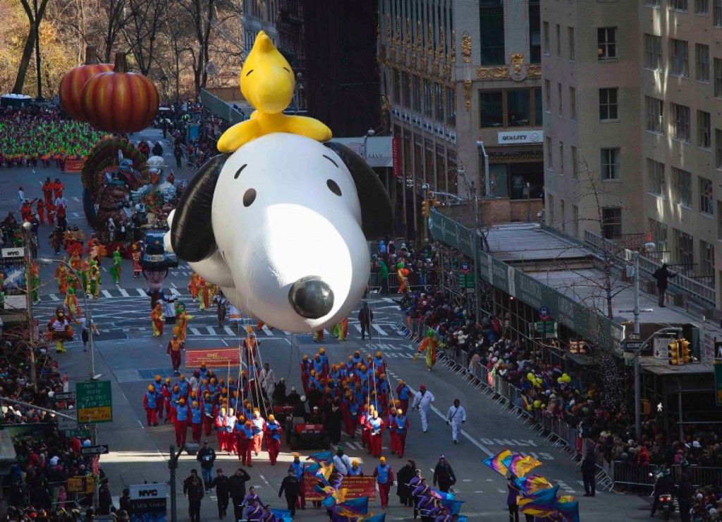 Desfile de Acción de Gracias en Nueva York, tradición que da comienzo a las celebraciones de fin de año