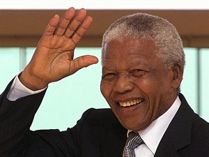 Heroico en sus acciones, digno en su conducta, santificado en su imagen, Nelson Mandela fue durante mucho tiempo tanto causa como inspiración para la comunidad mundial.