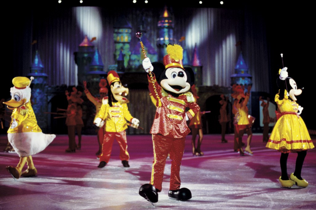 Disney On Ice celebra 100 años de magia con el público de Phoenix