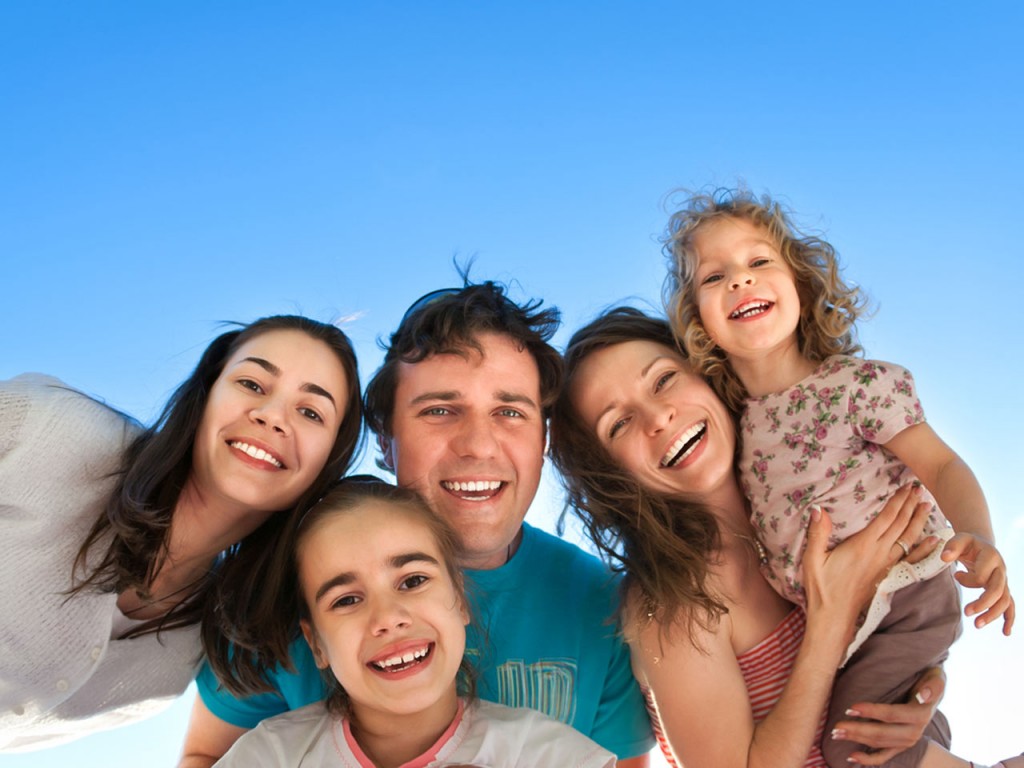 Los padres dan forma a la imagen corporal de los niños, afirma un experto