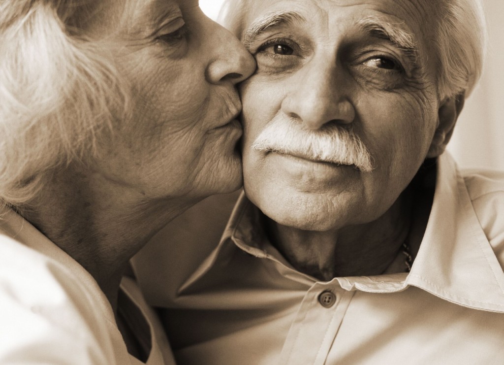 Casi el 60% de las personas piensa incorrectamente que el Alzheimer es algo habitual del hecho de hacerse mayor