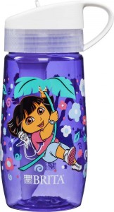 Descripción: Las cuatro botellas para niños retiradas del mercado tienen personajes populares de dibujos animados en una botella de plástico rígida. Los personajes y los colores de las botellas incluyen Dora the Explorer® (Dora la exploradora), violeta; Hello Kitty®, rosado; SpongeBob Square Pants® (Bob Esponja), azul; y Teenage Mutant Ninja Turtles® (Tortugas Ninja), verde.