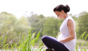 "Vacunarse contra la gripe debe ser una parte rutinaria del cuidado prenatal", dijo Edward McCabe, MD, jefe médico de March of Dimes.