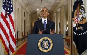 El presidente de Estados Unidos, Barack Obama, anunció esta noche un plan de alivio migratorio que frena la deportación y legaliza la presencia de hasta cinco millones de indocumentados por al menos tres años. (REUTERS)