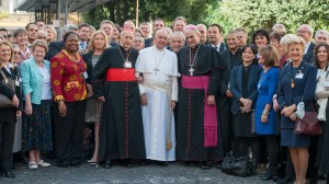 Esta es la primera vez en la historia que líderes de la iglesia católica cristiana, anglicana y ortodoxa, así como líderes de las religiones budista, hindú, judía y musulmana, se han reunido para declarar conjuntamente su compromiso común en la lucha contra la esclavitud moderna.