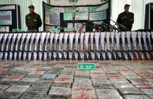 En el debate participó Yesid Reyes, ministro de justicia y del derecho de Colombia, un país donde el narcotráfico ha hecho estragos. El ministro advirtió que pese a importantes avances, comienza a percibirse un aumento en los cultivos ilícitos. Reyes aseguró que esto demuestra que las organizaciones criminales que controlan ese mercado tienen una enorme capacidad de adaptación y saben cómo evadir la acción de las autoridades. Por ello, aseguró que la actual política de drogas no está dando los resultados esperados y recomendó intervenciones más humanas, inteligentes y efectivas.