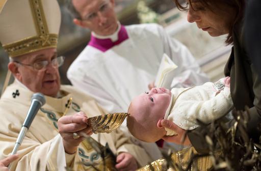 El Papa Francisco habla sobre la familia, la forma de educar a los hijos y la crisis actual que afrontan los hogares