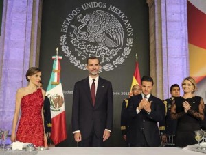El rey intervino en el Encuentro Empresarial España-México, junto al presidente Enrique Peña Nieto, celebrado en un hotel de Ciudad de México ante más de 700 directivos de ambos países, durante la segunda jornada de su visita de Estado.
