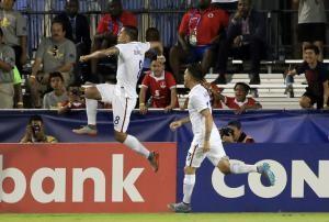 Inicia Copa de Oro con triunfo de Estados Unidos sobre Honduras y doblete de Dempsey