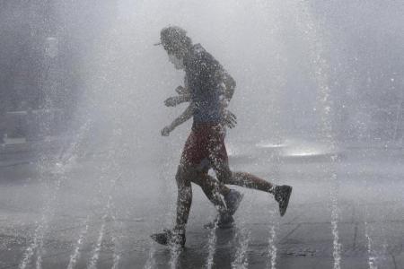 Naciones Unidas advierte de riesgos por clima caluroso en medio de ola de calor en Europa