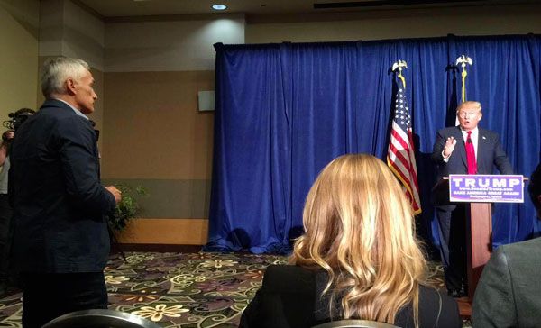 El periodista Jorge Ramos es expulsado de conferencia de Trump