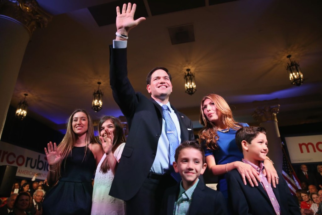 Republicano Rubio presenta proyecto en Senado EEUU para frenar beneficios a inmigrantes cubanos