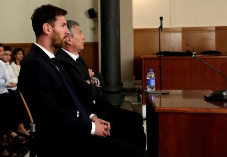 Messi y su padre son condenados a 21 meses de cárcel por fraude fiscal en España
