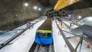 La construcción de la línea 4 del Metro de Río de Janeiro, que pasará por el Parque Olímpico y será fundamental para hacer fluir el tránsito en la ciudad durante los Juegos Olímpicos de 2016, podría no estar lista a tiempo por falta de recursos y problemas técnicos. A menos de un mes del inicio de los Juegos, no es posible saber con certeza cuál será el tiempo real del trayecto completo, con o sin metro. 