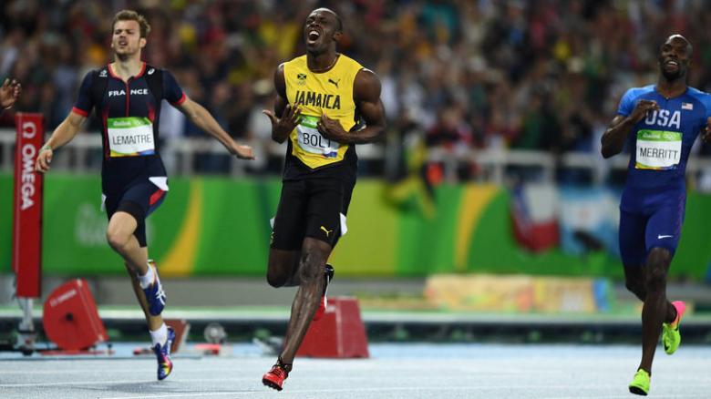 Bolt gana los 200 mts planos en Río, conquista título olímpico por tercera vez seguida
