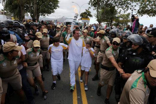 Antorcha olímpica llega a Río de Janeiro a dos días de ceremonia