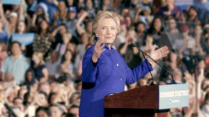 Imagen de Hillary Clinton, durante el Rally en Arizona el pasado 3 de Noviembre. La candidata demócrata a la presidencia de los Estados Unidos entraba el lunes con nuevos bríos al día final de la apretada carrera por la Casa Blanca frente a su rival republicano Donald Trump, después de que el FBI anunció que no se presentarán cargos criminales en la investigación por el uso de correos electrónicos de la candidata. Foto: Jorge Quintero/Panorama Online