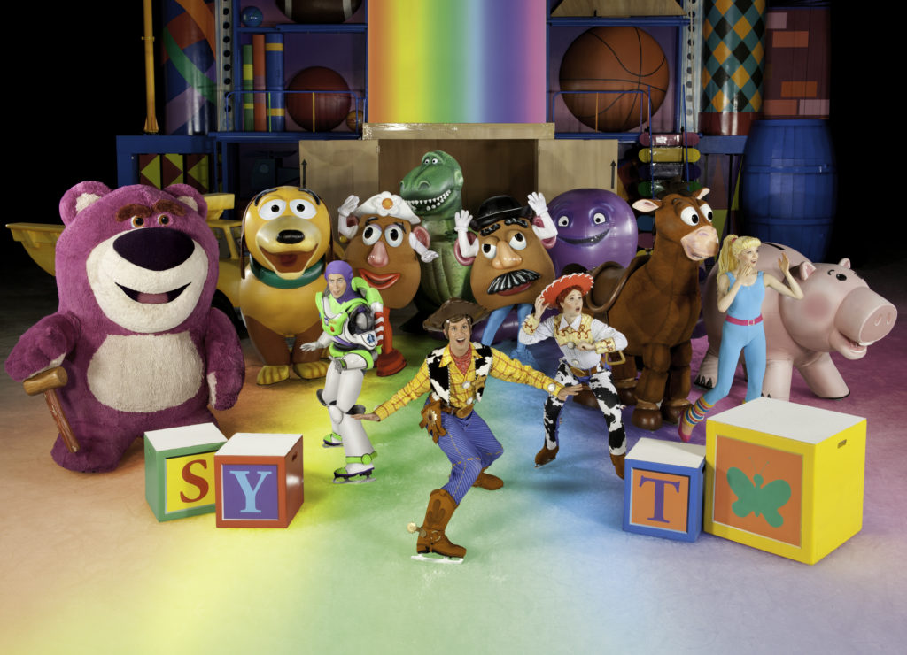 Por su generosidad miembros de la comunidad podrán recibir un boleto para el show Disney On Ice presents Worlds of Enchantment