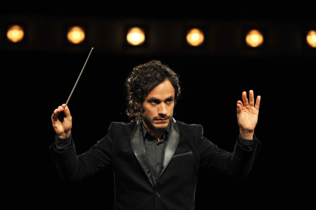 García Bernal: “Mozart” me ha abierto una ventana a todo