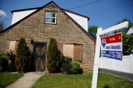 Ventas de casas usadas en EEUU suben a máximo en casi 10 años