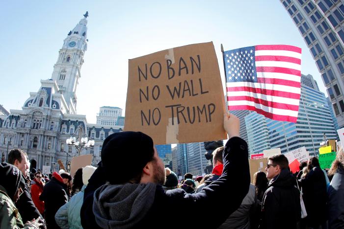 Batallas legales ponen a prueba a Trump y su prohibición a la inmigración en EEUU