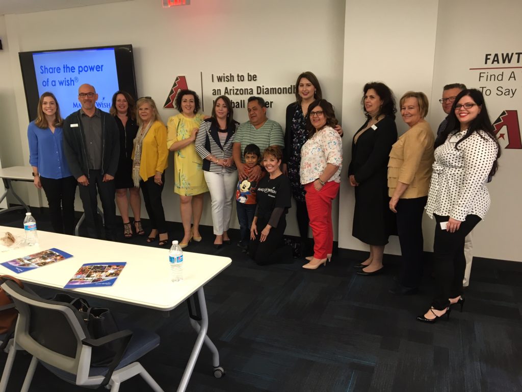 Directivas de la fundación Make-A-Wish se reúnen con medios hispanos para promover su labor de amor y esperanza