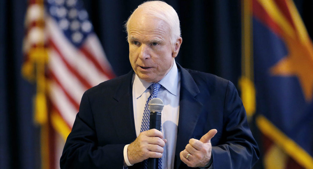 El Senador de Arizona, John McCain es diagnosticado con un tumor cerebral