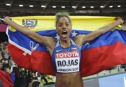 Atleta venezolana Yulimar Rojas da la victoria a su país en triple salto mundial