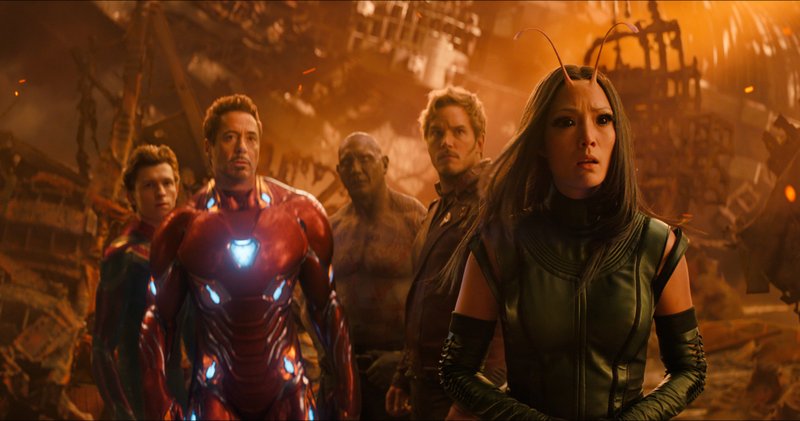 “Avengers: Infinity War” vuelve a encabezar las taquillas