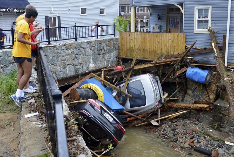 Históricas inundaciones en Maryland dejan devastación a su paso